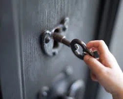 City Locksmith Store Bedford, OH 216-714-0238 - 14-Unlock-Door